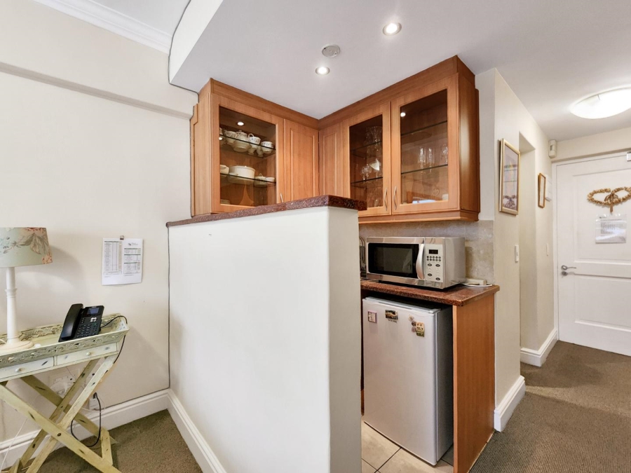 0 Bedroom Property for Sale in Sea Point Western Cape